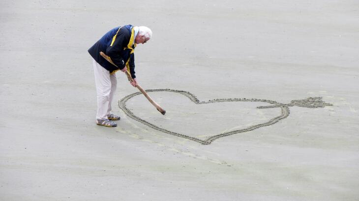 Tegne hjerte i sanden